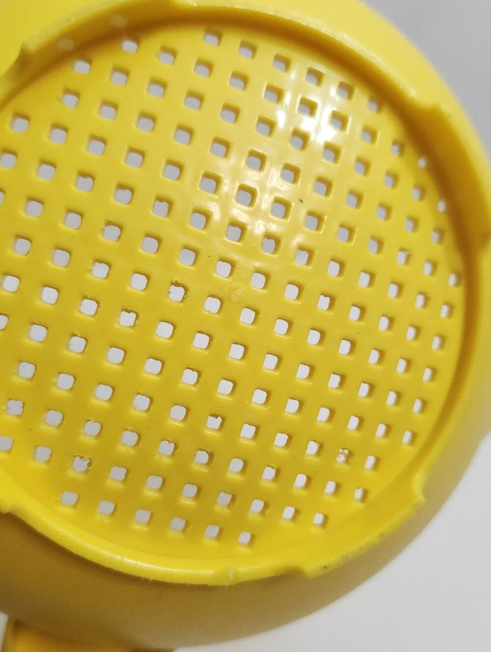 Vintage 80s Tupperware 1 Quart Lemon Yellow Colander/Strainer 1200-4 11X8